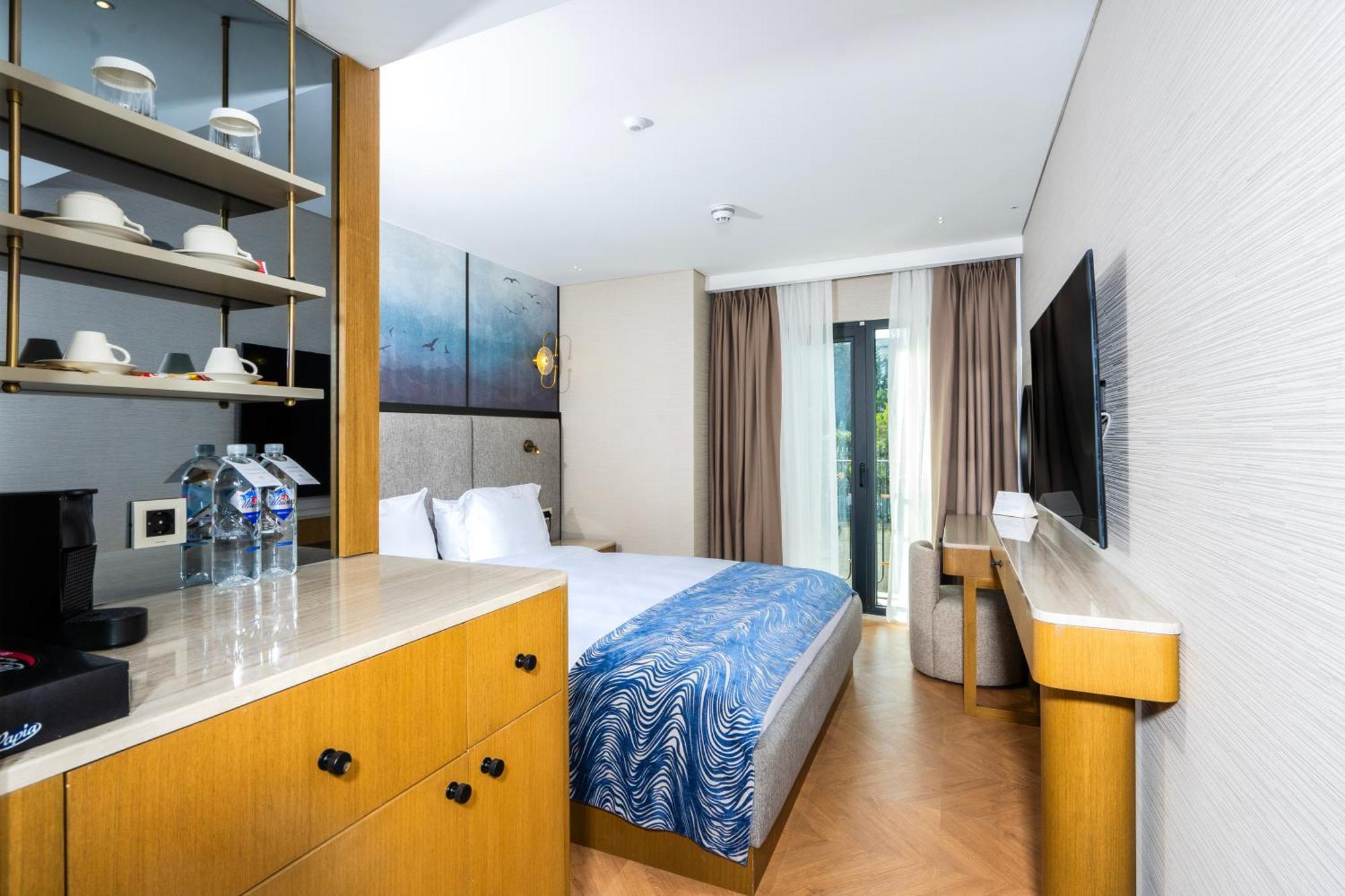 Bentley Hotel Old City-Special Class Istanbul Bagian luar foto A room at the hotel